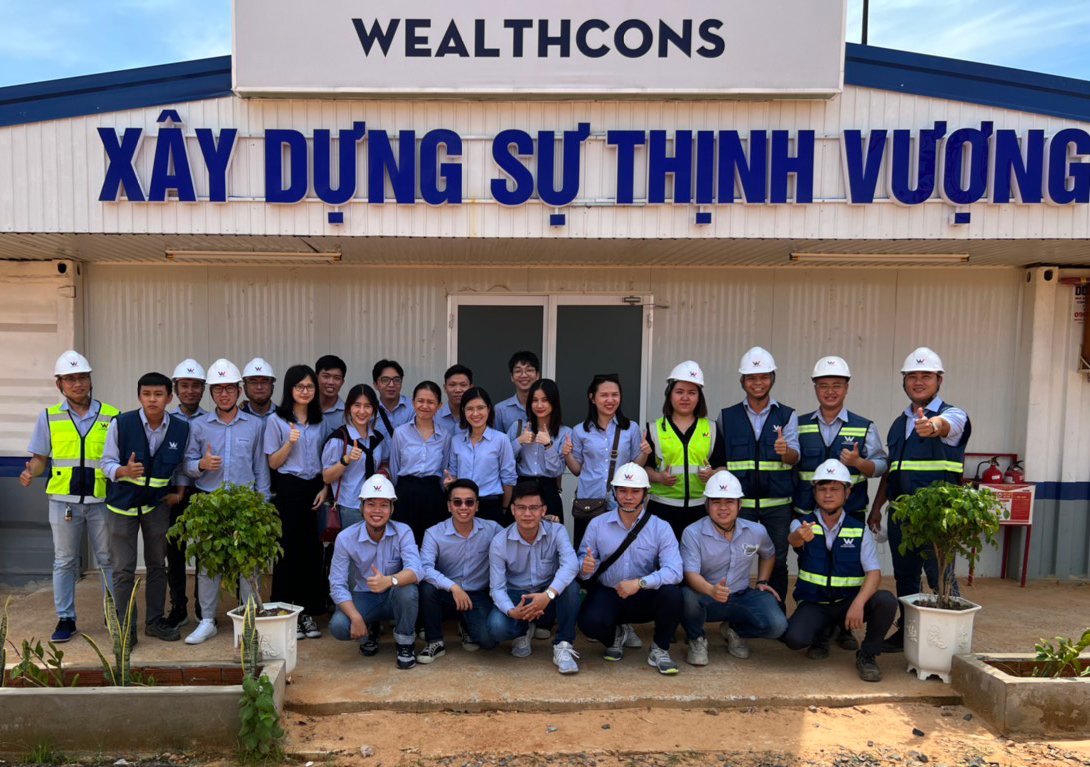 WEALTHCONSER's office block in contact with the construction site