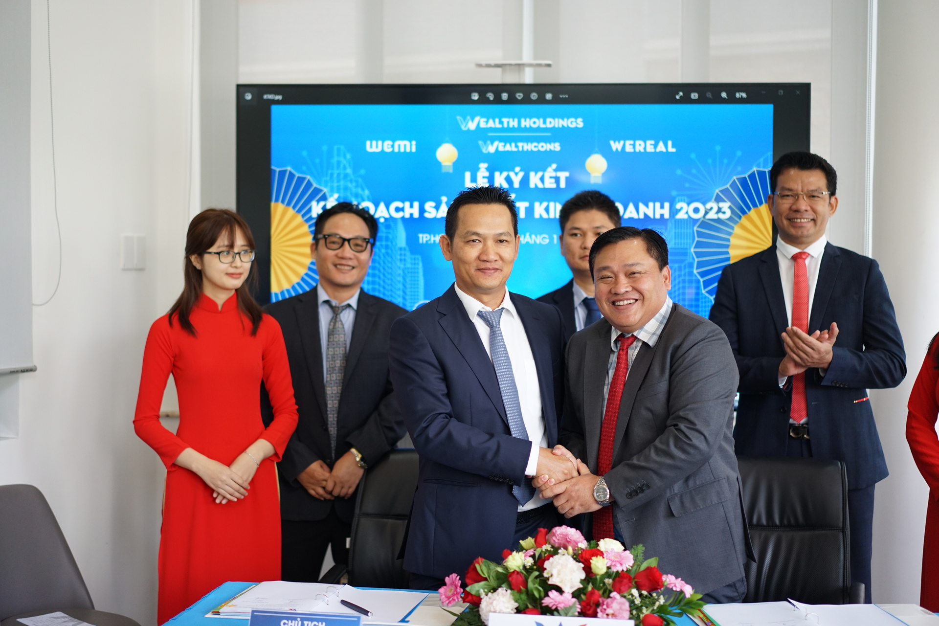 WEALTHCONS held the signing ceremony of BUSINESS PLAN